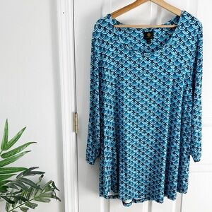 JM Collection Plus Round Neck Long Sleeve Top in Blue Scallop